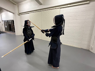 高校1年生は夏休みから防具をつけて練習をスタートしました